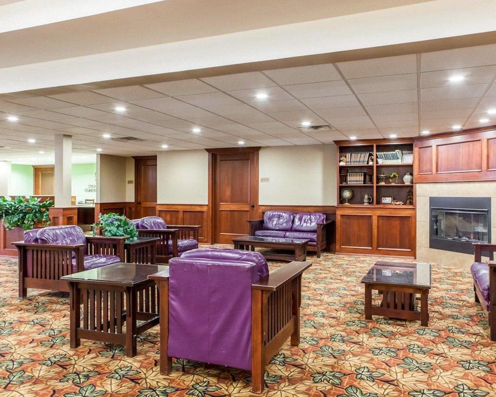 Quality Inn & Suites Ames Conference Center Near Isu Campus Екстериор снимка