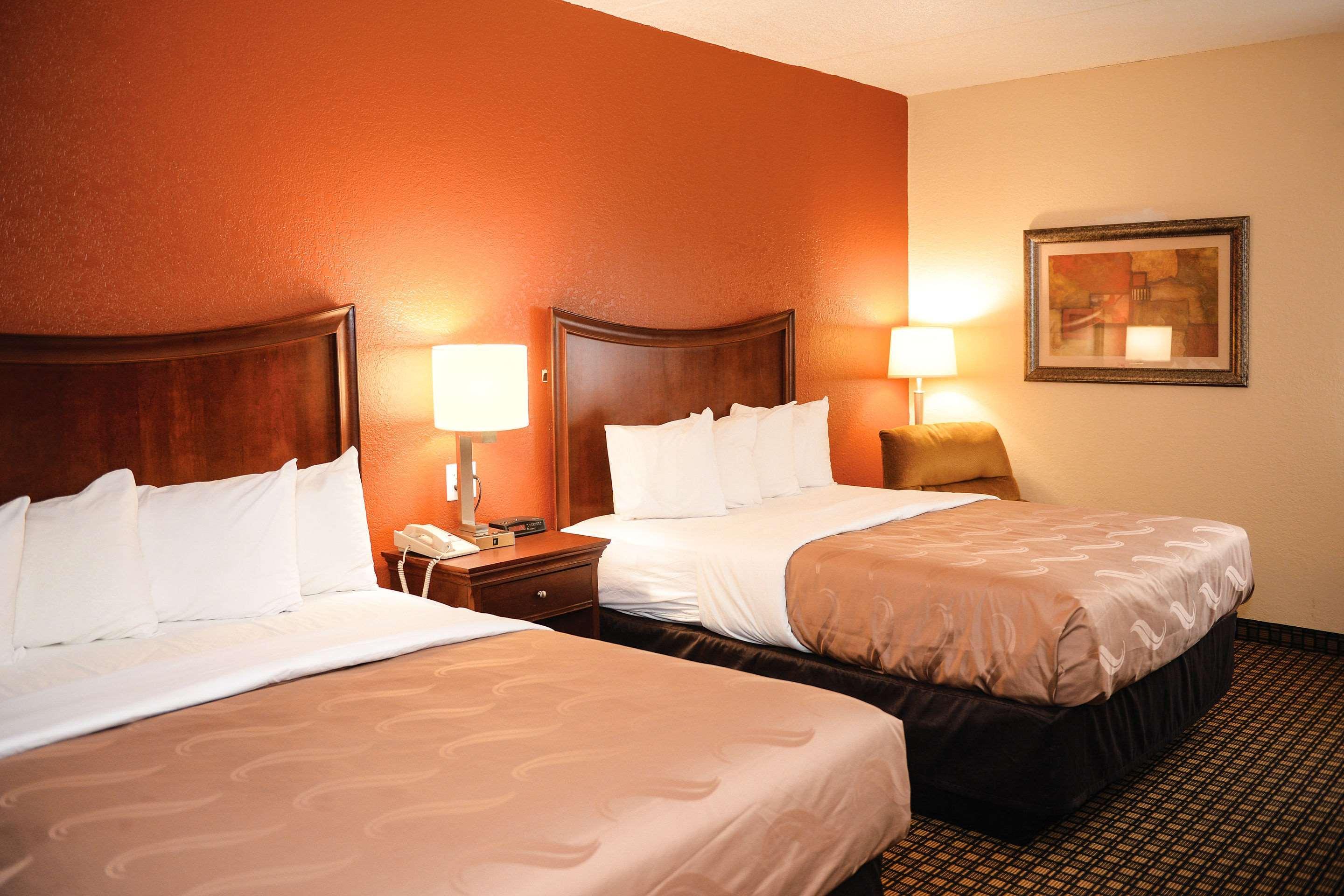 Quality Inn & Suites Ames Conference Center Near Isu Campus Екстериор снимка