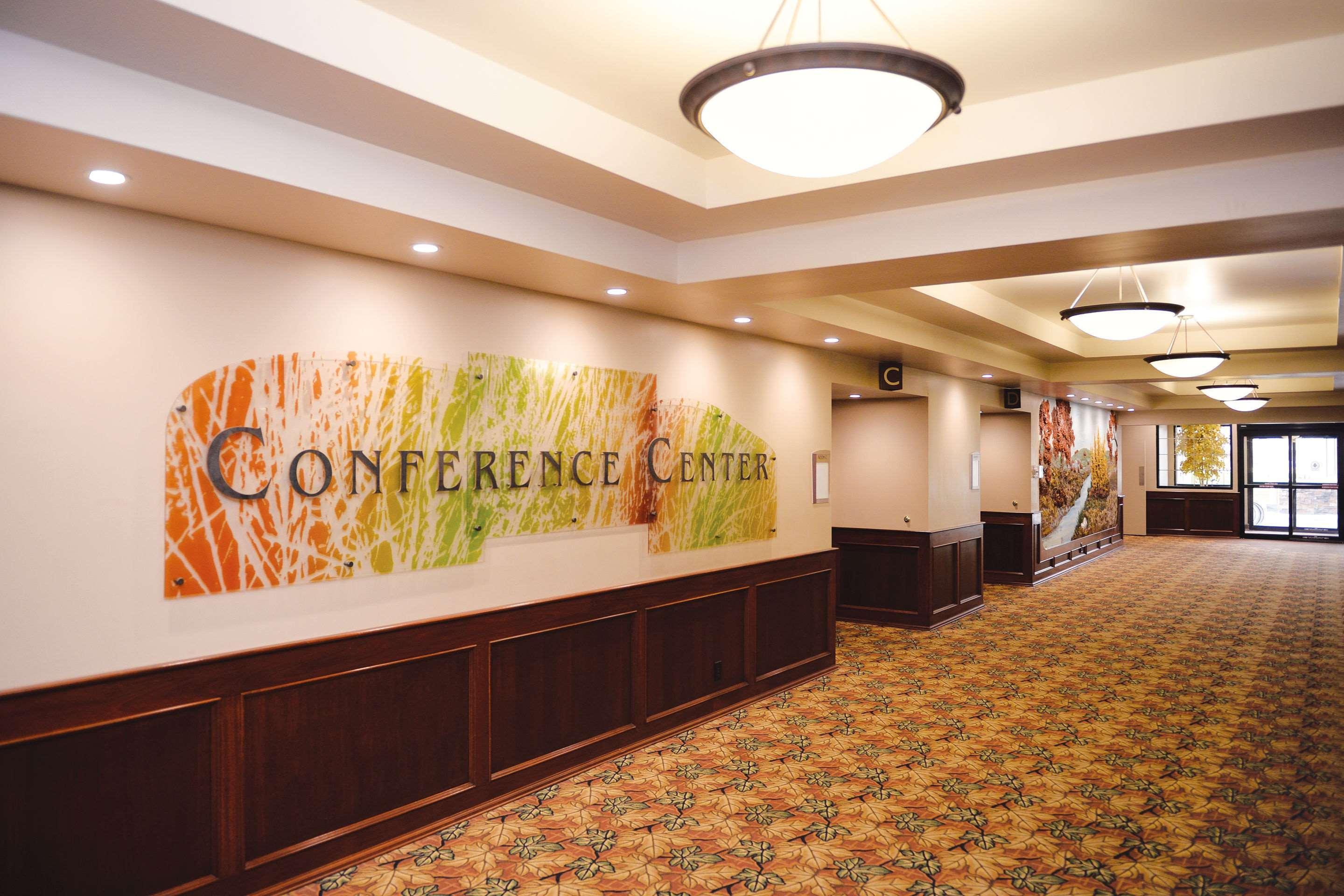 Quality Inn & Suites Ames Conference Center Near Isu Campus Екстериор снимка